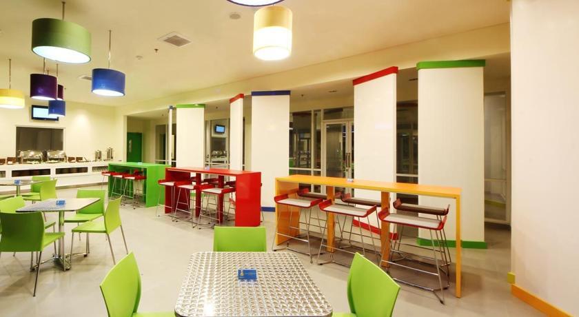Pop! Hotel Sangaji Джокьякарта Экстерьер фото