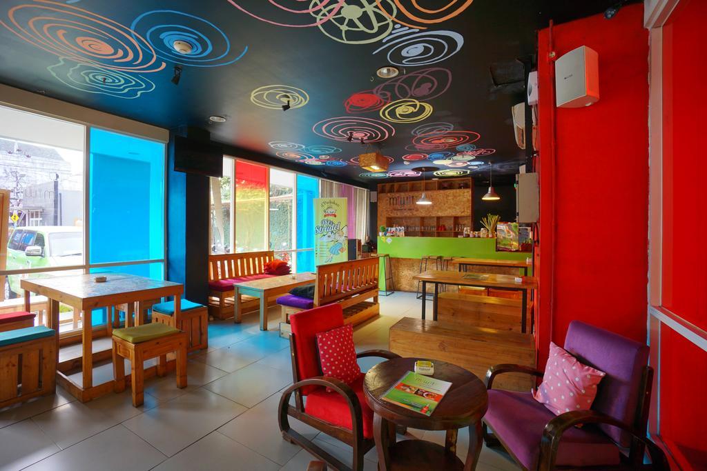 Pop! Hotel Sangaji Джокьякарта Экстерьер фото